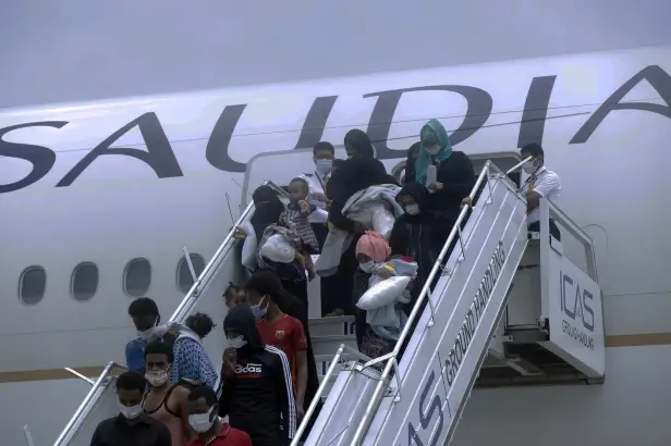 Ethiopian migrants stranded